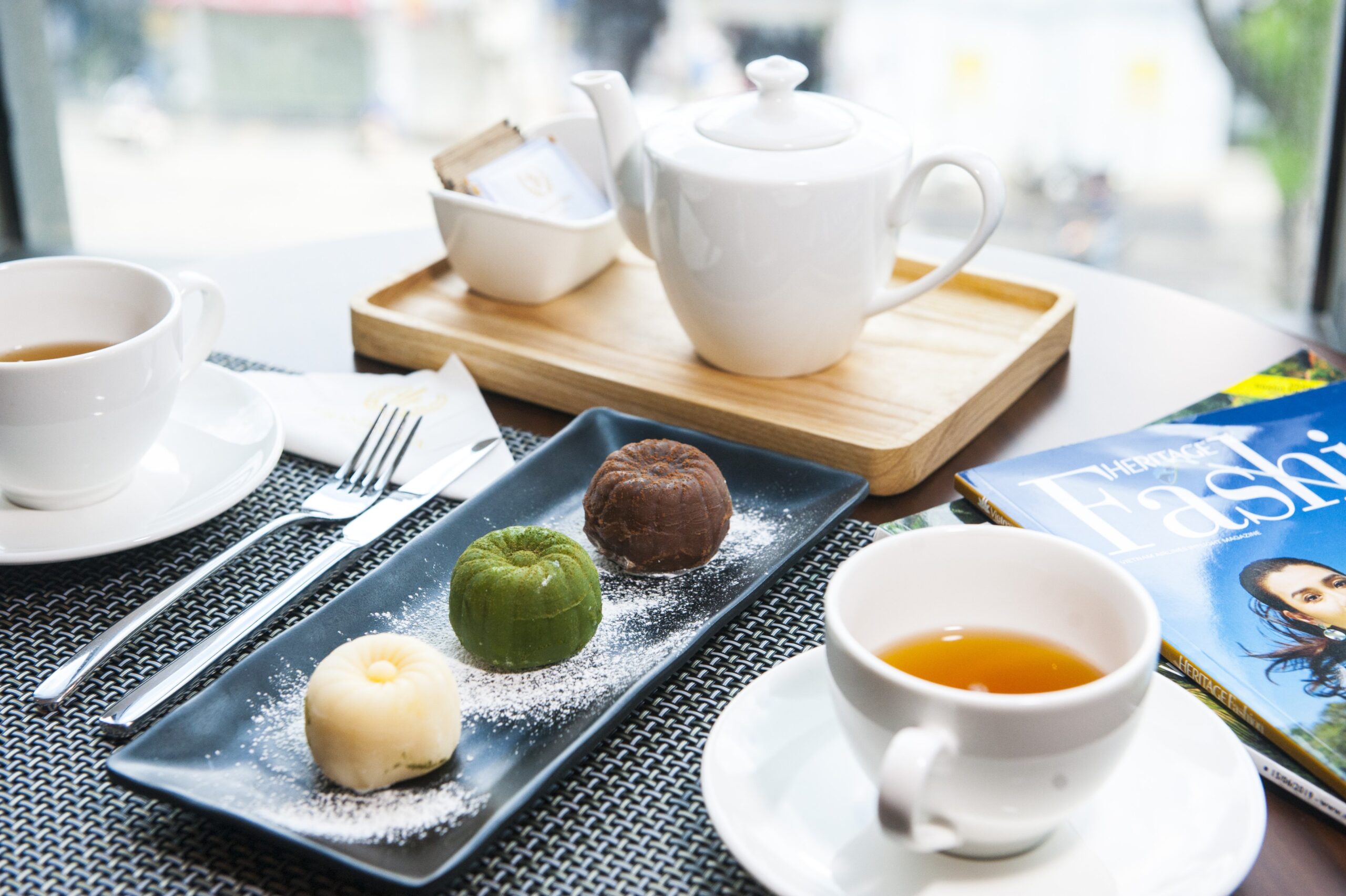 Tea & Snowskin Mooncake